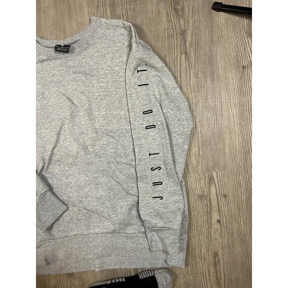 Vintage Nike Y2K‎ Just Do It Graphic Crewneck Sweatshirt Gray Mens Size Medium
